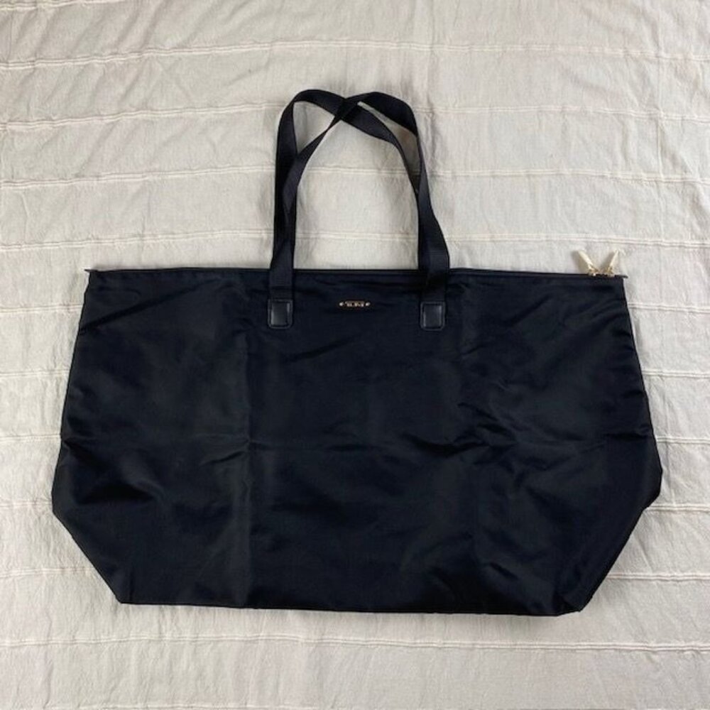 Tumi Nylon And Leather Shopping Tote Everyday Weekend Travel Bag + Accessory Bag